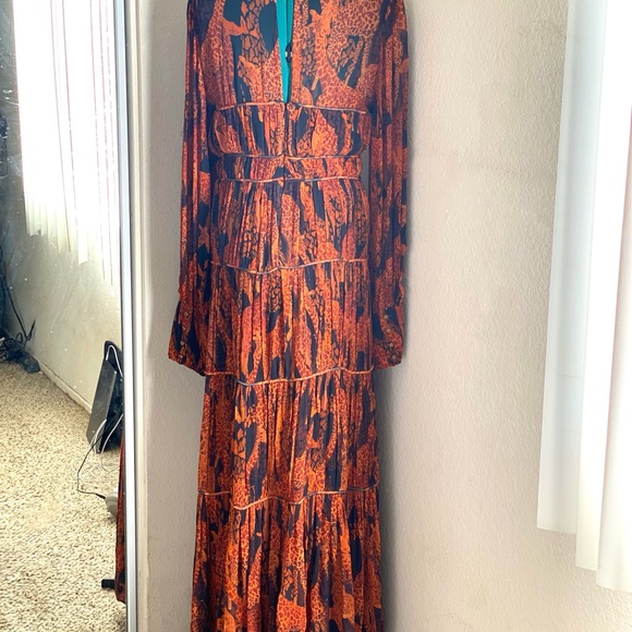 FARM Rio Orange and Black Long Sleeve Pleated Tiered Maxi Dress Size M - Picture 3 of 6